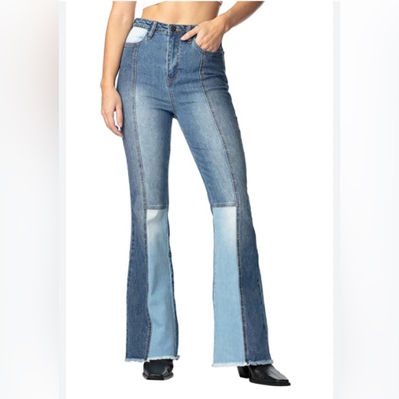 💙PATCHWORK JEANS💙 - Picture 1 of 4